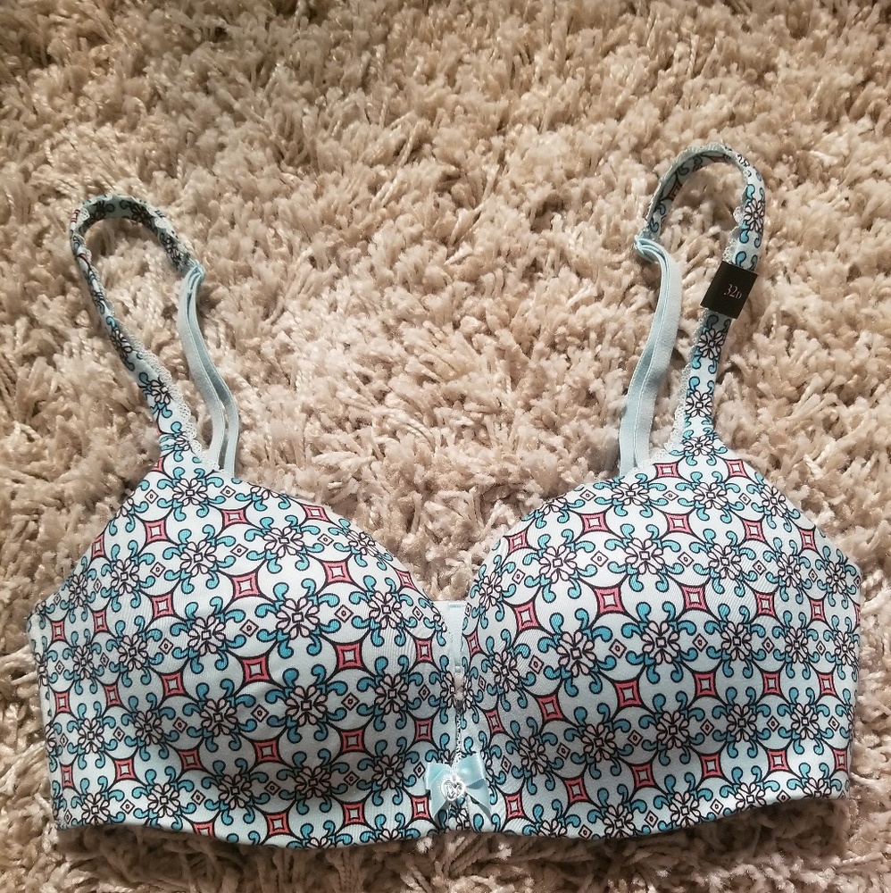 Victoria's Secret Body by Victoria wireless  bra